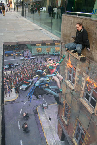 Обо всем - Batman и Spiderman - 3D иллюзии мелками на асфальте от Джулиана Бивера.
